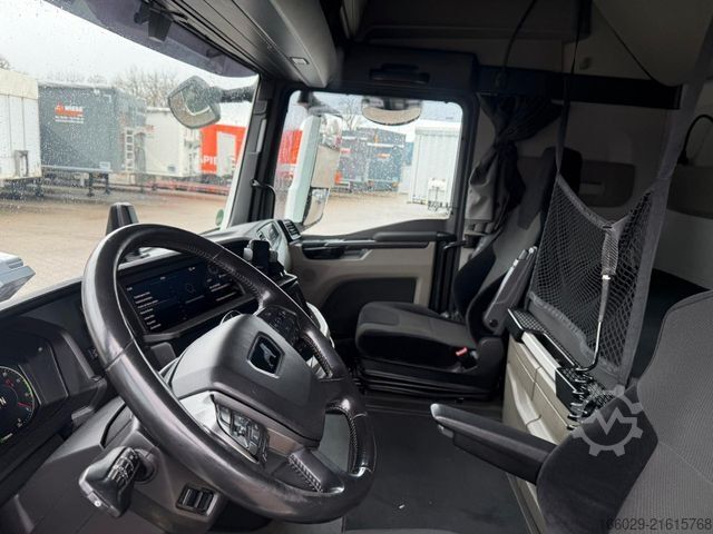 Tractora standard MAN TGX 18.510 mit Hydraulik