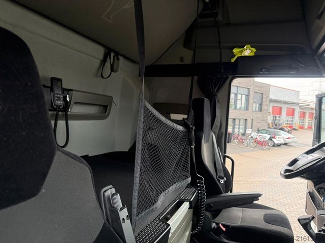 Tractora standard MAN TGX 18.510 mit Hydraulik