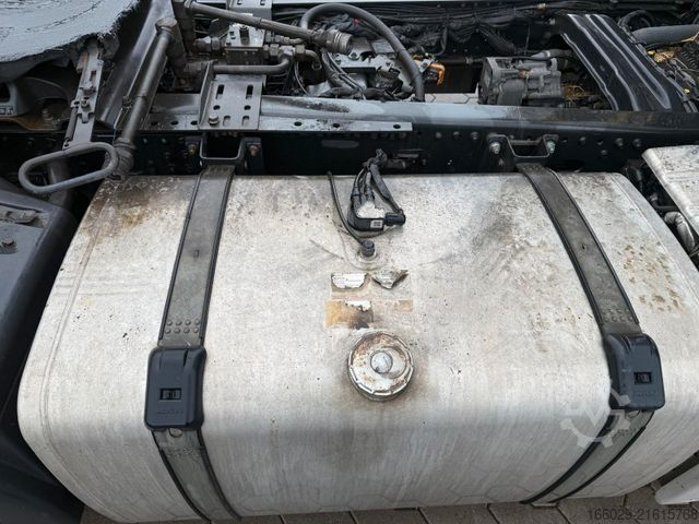 Tractora standard MAN TGX 18.510 mit Hydraulik