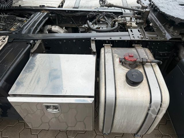 Tractora standard MAN TGX 18.510 mit Hydraulik