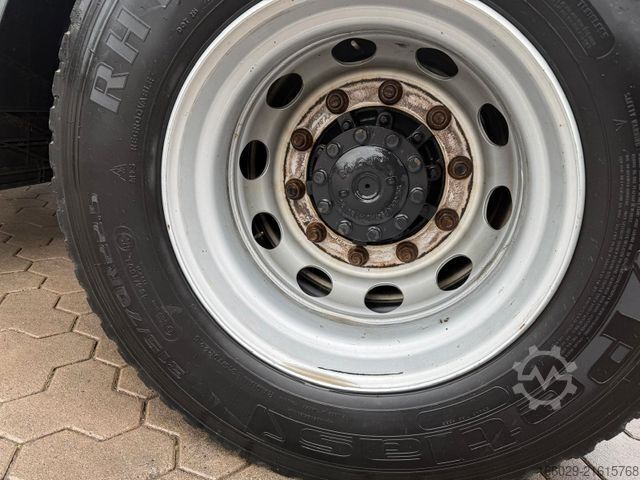 Tractora standard MAN TGX 18.510 mit Hydraulik