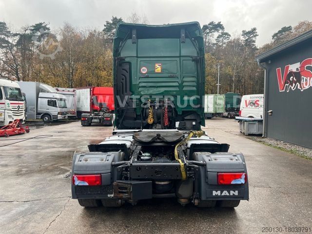 Cabeza tractora de gran volumen MAN TGX 18.360 EU6 4x2 Retarder *Motorschaden*
