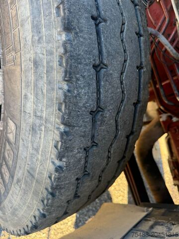 Pengaduk semen Iveco MAGIRUS EUROTRAKKER 440 BETONPOMPA 8X4