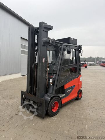 Електричний 4 -колісний навантажувач Linde E30H-01/600
