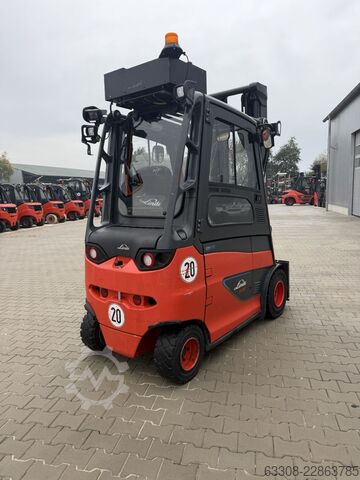 Електричний 4 -колісний навантажувач Linde E30H-01/600