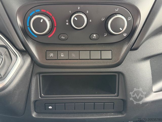 自卸货车面包车 IVECO Daily 35S14 A8*R3.450mm*Automatik*Kamera*2Sitze*