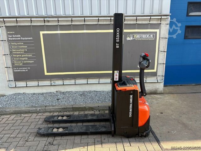VS-23130 Electric stacker BT SWE080L BT SWE080L