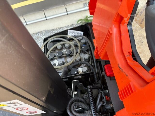VS-23130 Electric stacker BT SWE080L BT SWE080L