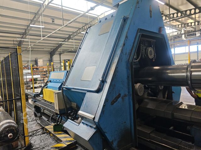Macchina CNC per formatura a flusso DENN RL-600 CNC