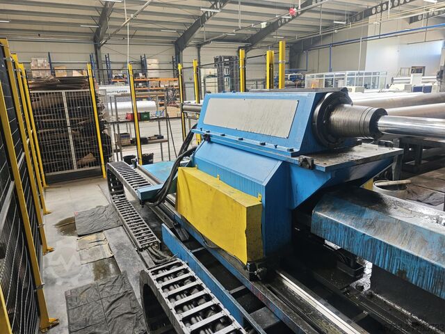 Macchina CNC per formatura a flusso DENN RL-600 CNC