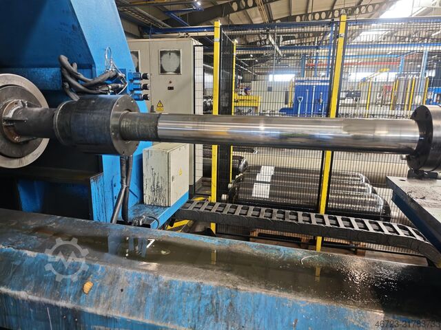 Macchina CNC per formatura a flusso DENN RL-600 CNC