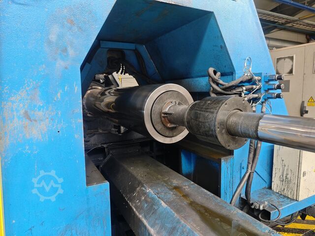Macchina CNC per formatura a flusso DENN RL-600 CNC