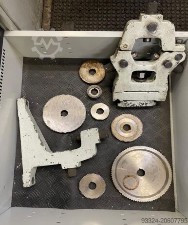 Torno central TOS Galanta SUIL 40A