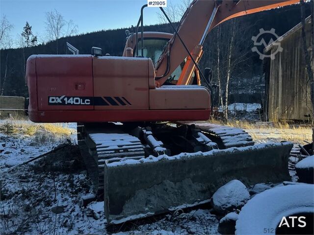 ক্রলার খননকারী Doosan DX140LC tracked excavator with Engcon tilt and 2 b