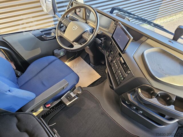 Standard-SZM Volvo FH 540 6x2/4 / LIFT - STEERING / RETARDER / I P...