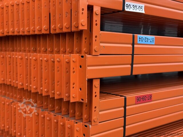 High-bay warehouse Pallet rack traverse Polypal Stockpal / K: 100 x 50 mm lichte Weite: 2.700 mm / Kopftraverse