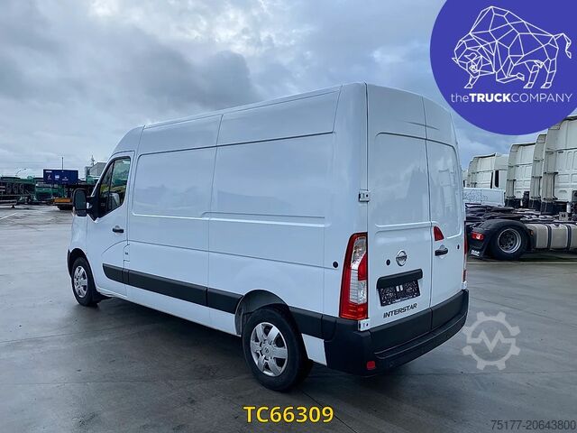 박스 밴 Nissan Interstar 130.35 L2H2