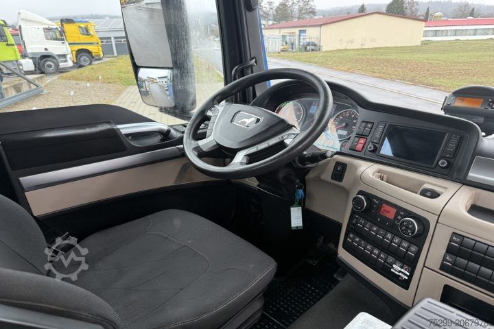 Rúllupalli vörubíll MAN TGS 35.500 8x2 Palfinger / Swiss-Vehicle