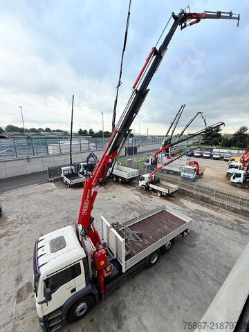 Vrachtauto met open laadbak MAN TG 360A