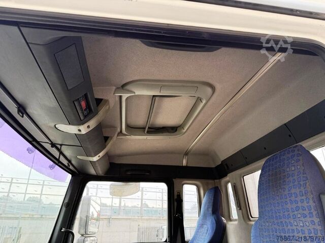 Vrachtauto met open laadbak MAN TG 360A