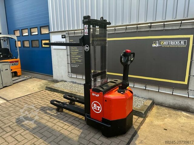 VS-22552 Elektrinis krautuvas BT S12F su pradine pakėlimu BT s12f