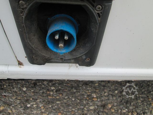 Hladilni dostavnik MERCEDES-BENZ Vito 111 CDI *Carrier Tiefkühler*Euro6*ATM*