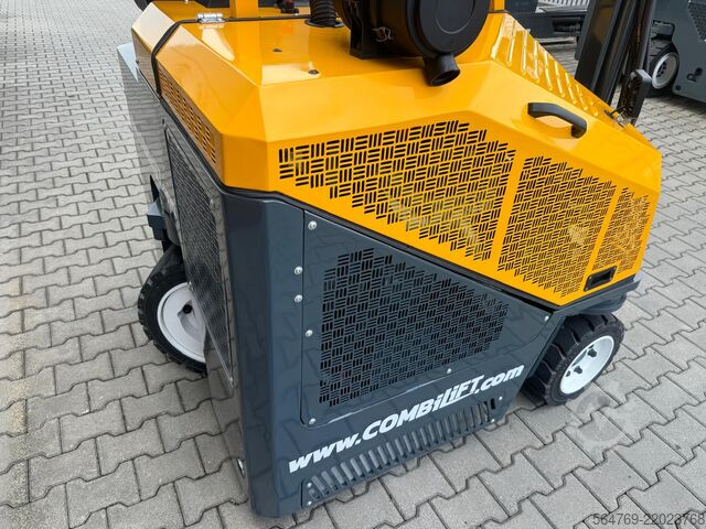 Karrocë pirunësh me katër drejtime Combilift CB3000/LPG /2016 year/ Perfect condition
