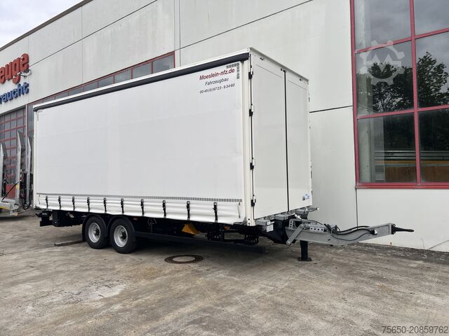 Anhänger mit Pritsche & Plane Möslein TPS 105 D-L Planenanhänger, Ladebordwand + Durchladbar neuwertig