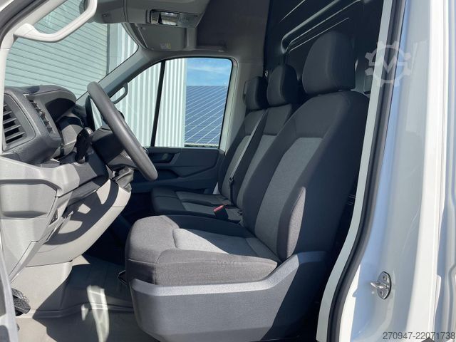ואן גבוה-גג VOLKSWAGEN Crafter 35 L4H3 NAVI AHK RFK oh. Schäden