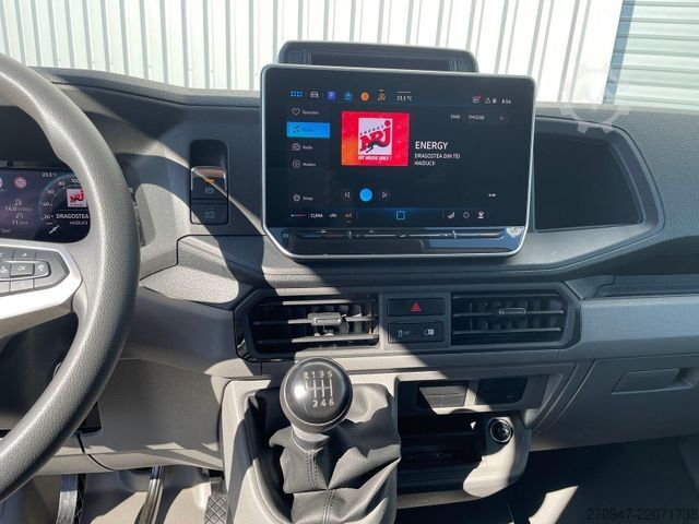 ואן גבוה-גג VOLKSWAGEN Crafter 35 L4H3 NAVI AHK RFK oh. Schäden