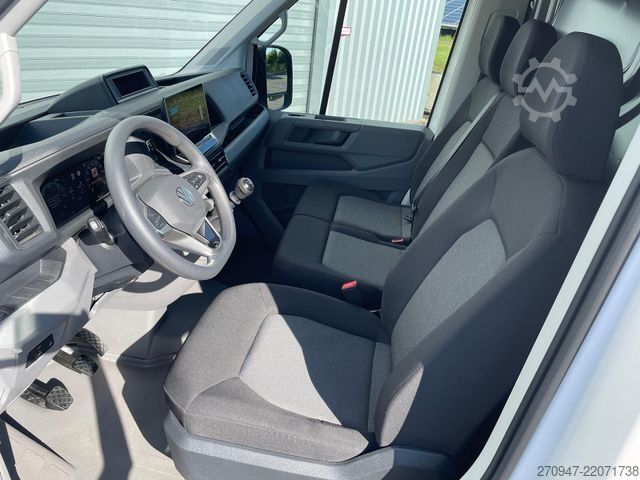 ואן גבוה-גג VOLKSWAGEN Crafter 35 L4H3 NAVI AHK RFK oh. Schäden