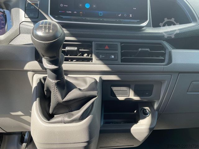 ואן גבוה-גג VOLKSWAGEN Crafter 35 L4H3 NAVI AHK RFK oh. Schäden