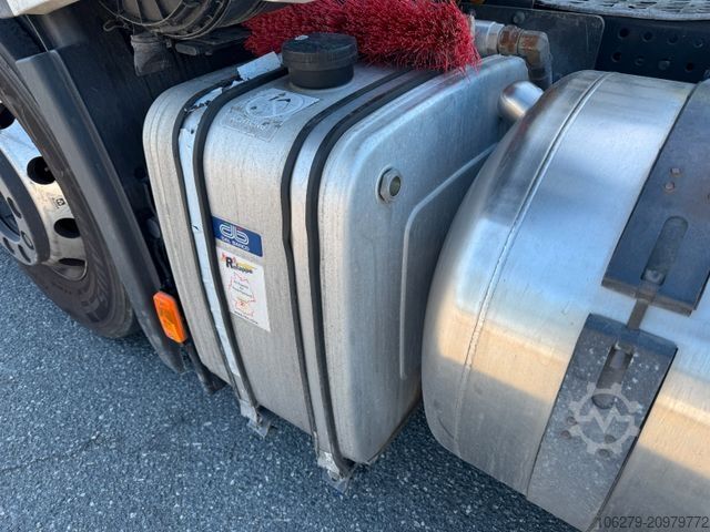 Standart çekici ünitesi IVECO AS 440 ST/P LNG / Kipphydraulik