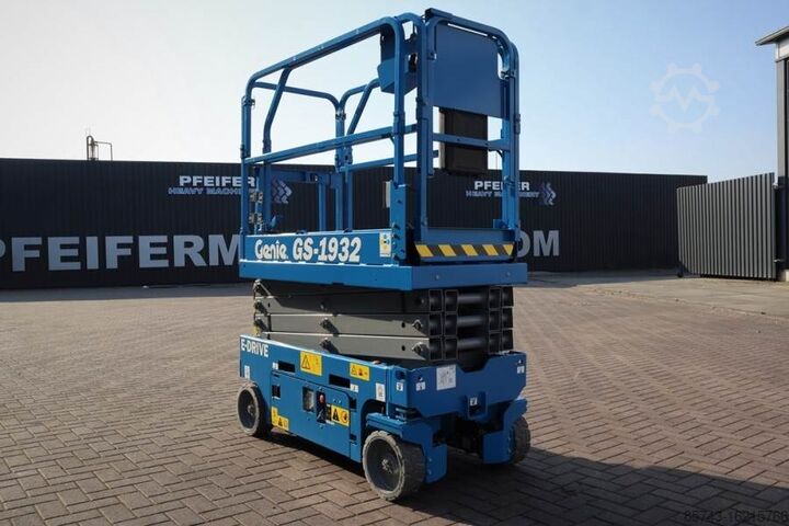 Scissor lift Genie GS1932 E-Drive New And Available Directly From Sto