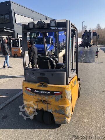 Elektrinė – 3 ratai Jungheinrich EFG 218k
