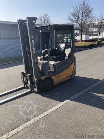 Elektrinė – 3 ratai Jungheinrich EFG 218k