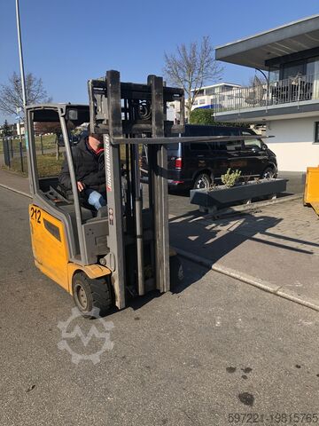 Elektrinė – 3 ratai Jungheinrich EFG 218k