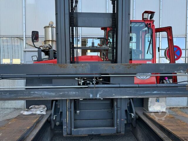 Bộ tải phụ bốn chiều Combilift C8000