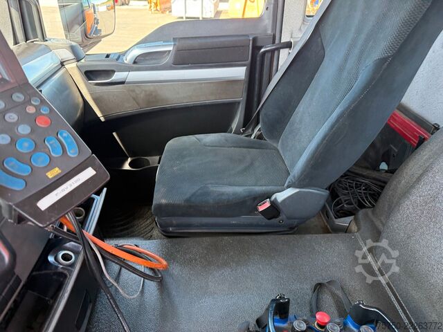 Anden MAN TGS 33.400 6x6 Winterdienst, Kran Fassi ,Meiller
