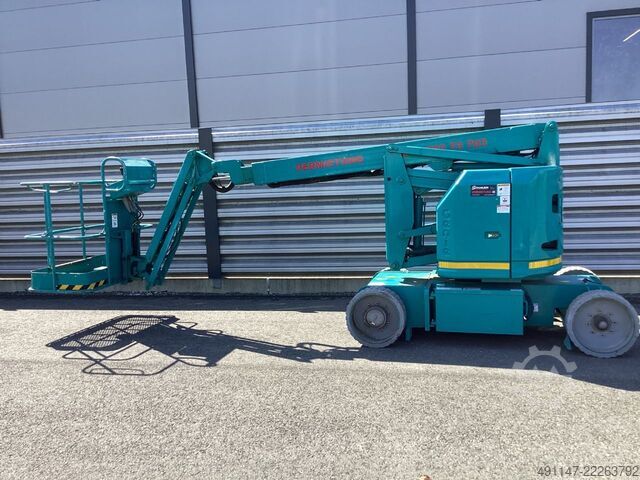 多関節伸縮式プラットフォーム Genie Z-34/22N