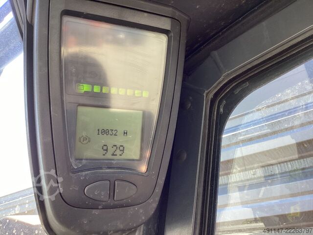 電動4輪フォークリフト Linde E30HL-01/600