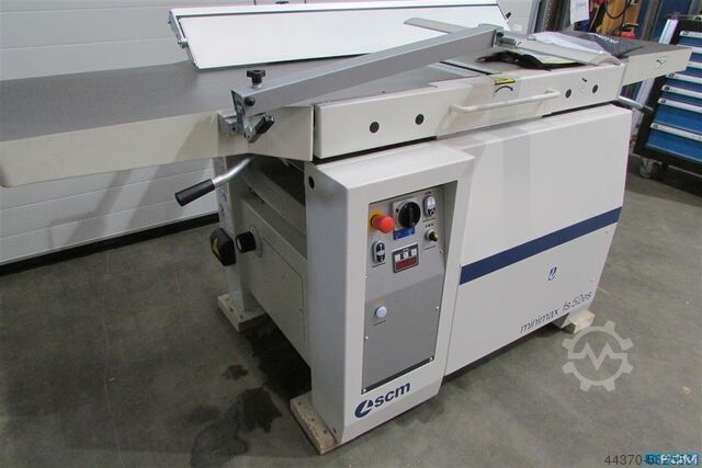 Combined planing-thicknessing machine 