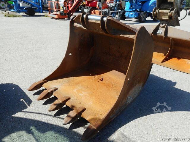 Pásové rýpadlo Hitachi ZX210LC-3 ( 22,2t )