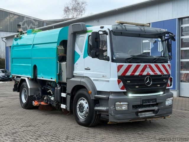 Gatusopmaskin MERCEDES-BENZ Axor 1833 Kehrmaschine VAL?air HD 200 - Bar 9 m³