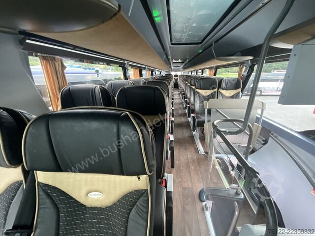 דו מפלסי Neoplan Skyliner L