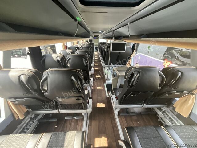 דו מפלסי Neoplan Skyliner L