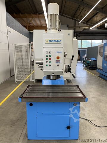 Mesin bor radial berkecepatan tinggi DONAU Danuflex 145
