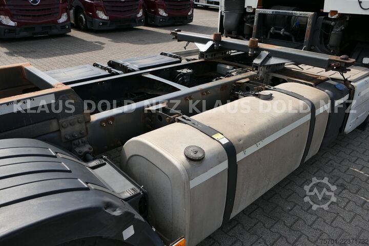 Xe tải hoán đổi thùng VOLVO FH 420 6x2 BDF Lift-/Lenkachse LBW Euro 6