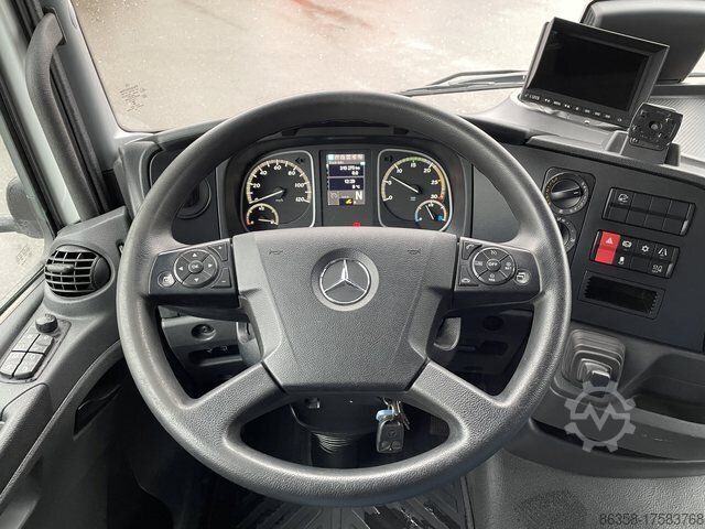 Skåpbil MERCEDES-BENZ Atego 821 L Koffer/LBW Klima Navi Kamera 2x AHK