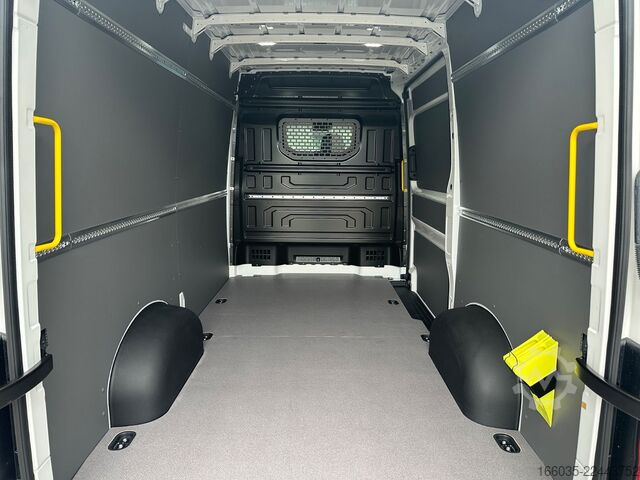 Korotettu pakettiauto VW Crafter Kombi Kasten 35 L3H3 AHK LED Boden SVK